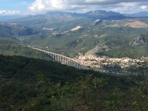 Elevated autostradale in the valley west of Monteferrante. That might be the town of Berardinelli in the center of the photo