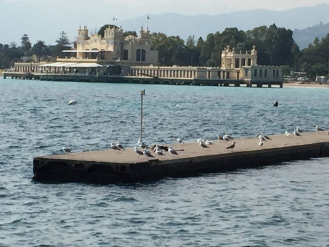 Looking back to the waterfront side of that restaurant