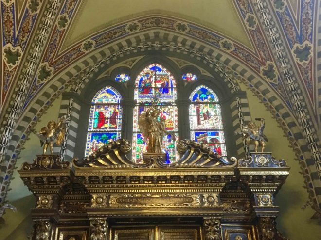 The Strozzi di Mantova Chapel (left transept) is dedicated to St. Thomas Aquinas 